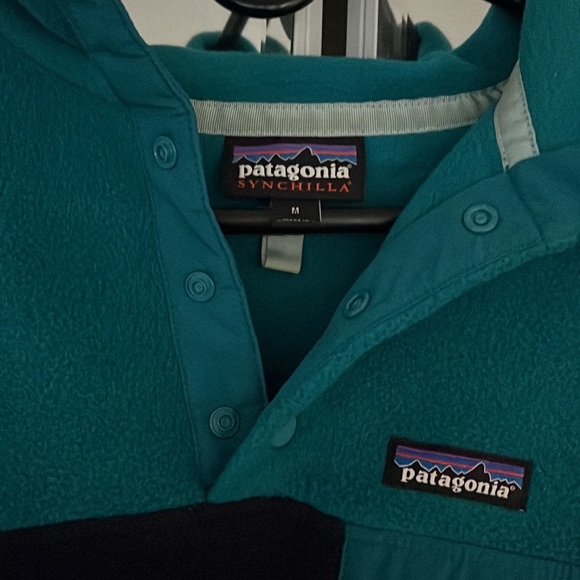 Blue women’s Patagonia - Picture 2 of 3